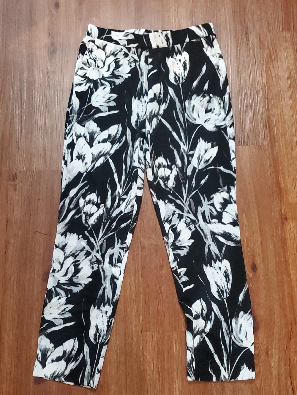 Christian Siriano Black and White Floral Painted Tulip Print Cigarette Pants.